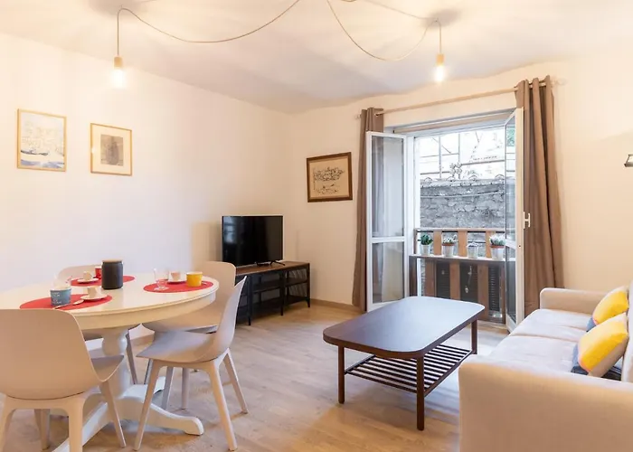 Domus Domi Barberini Sq. Daire