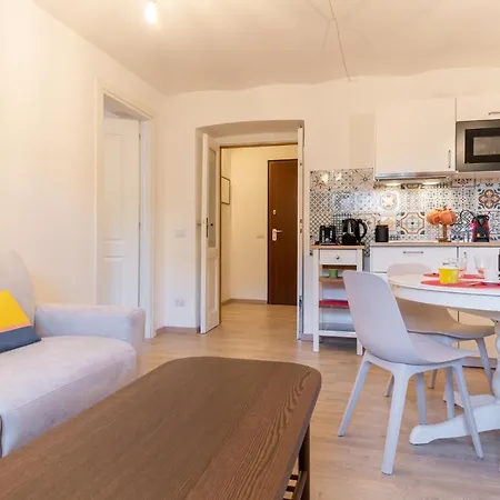 Domus Domi Barberini Sq. Lägenhet *